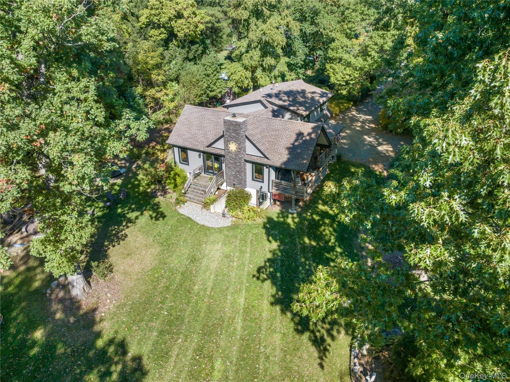 Photo of 283 New Hempstead Road, New City, NY 10956 (MLS # 1049311)