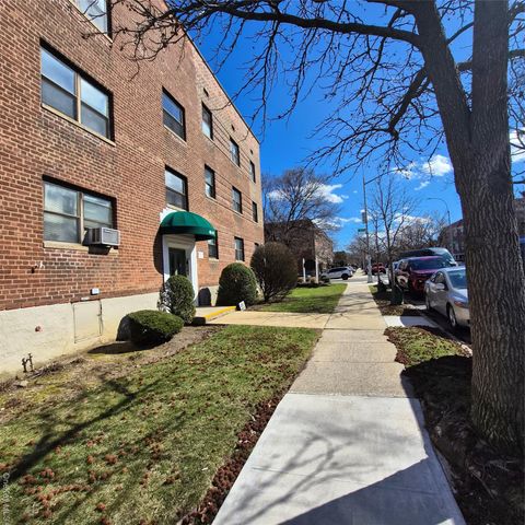 46-41 215 Street 2B Bayside NY 11361