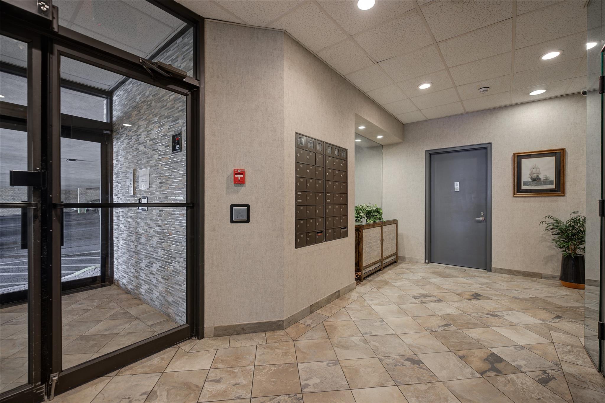 372 Main Street #306, Port Washington, New York image 36