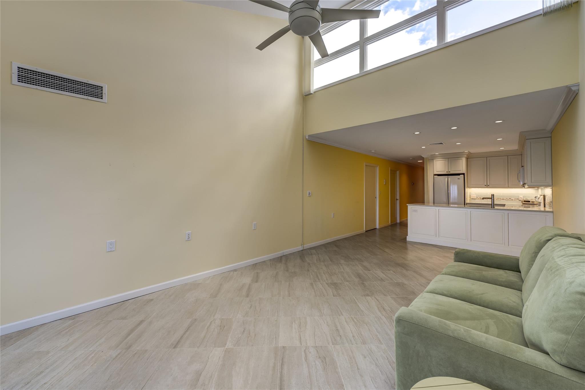 372 Main Street #306, Port Washington, New York image 9