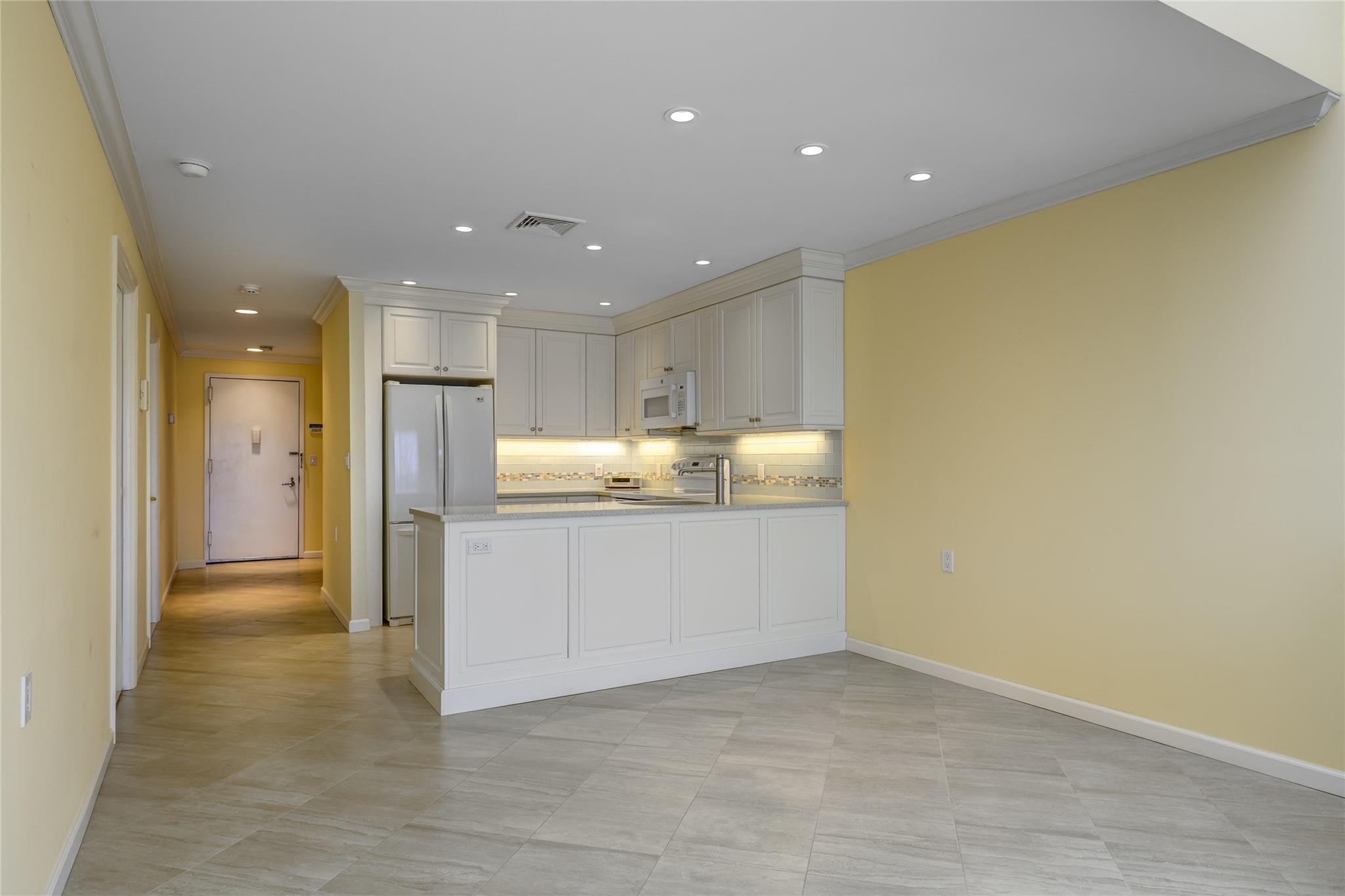 372 Main Street #306, Port Washington, New York image 11