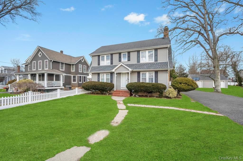 Photo of 137 Melrose Avenue, Massapequa, NY 11758 (MLS # 965592)