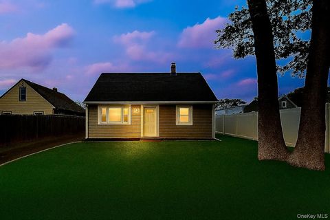 50 Carlls Path North Babylon NY 11703