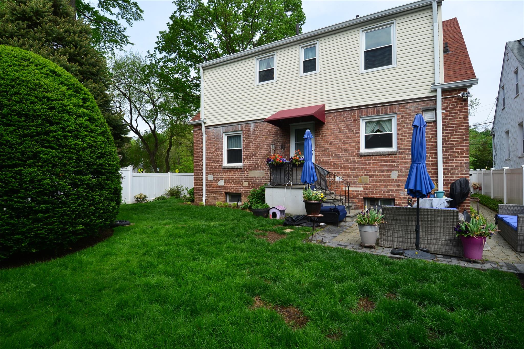 12 Yonkers Avenue, Tuckahoe, New York image 32
