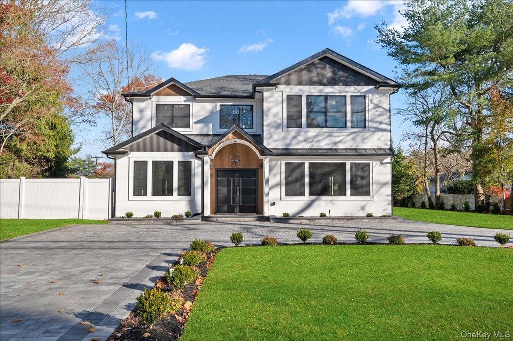 Photo of 1130 Carlls Straight Path, Dix Hills, NY 11746 (MLS # 936874)