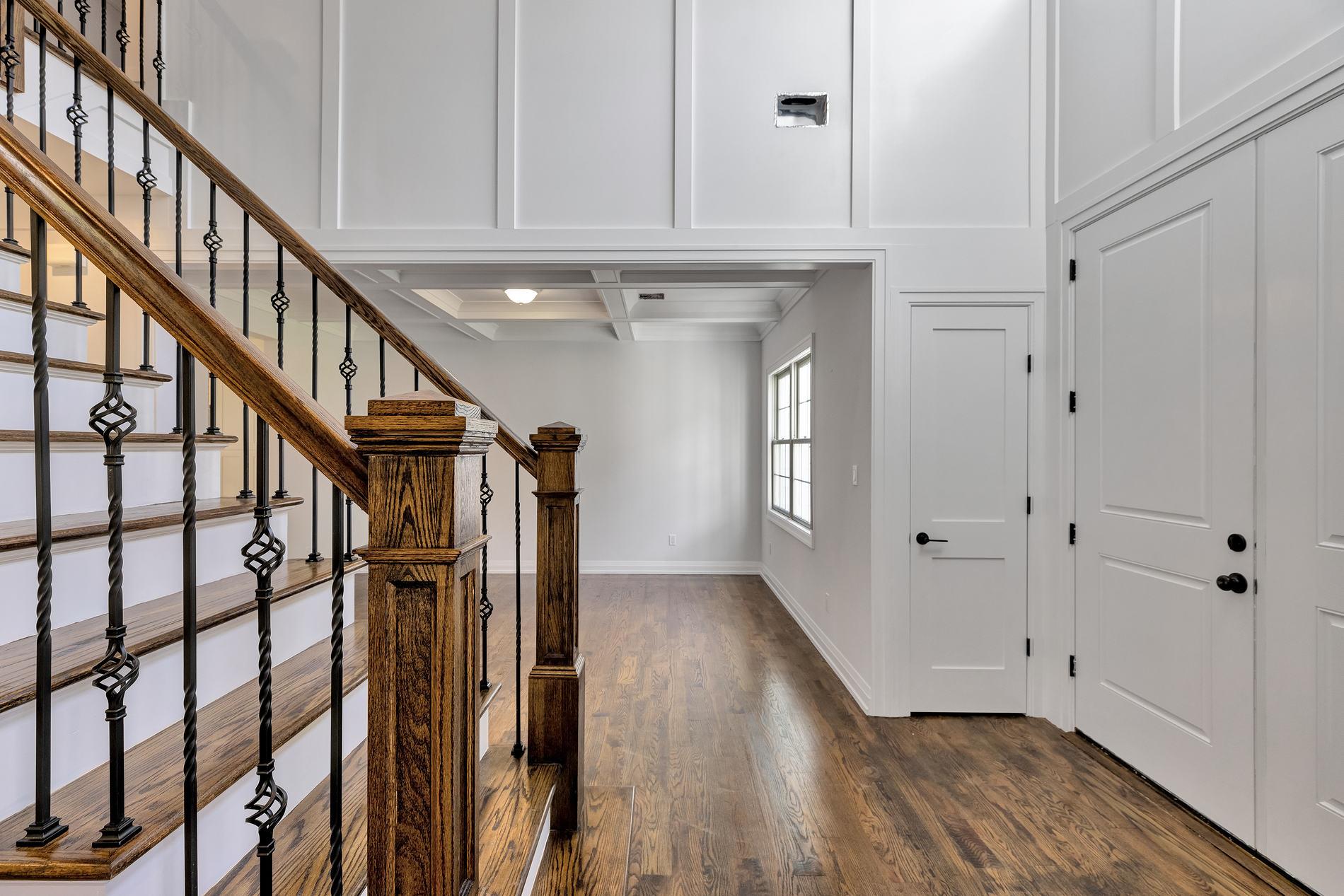 16 Otsego Place, Jericho, New York image 5