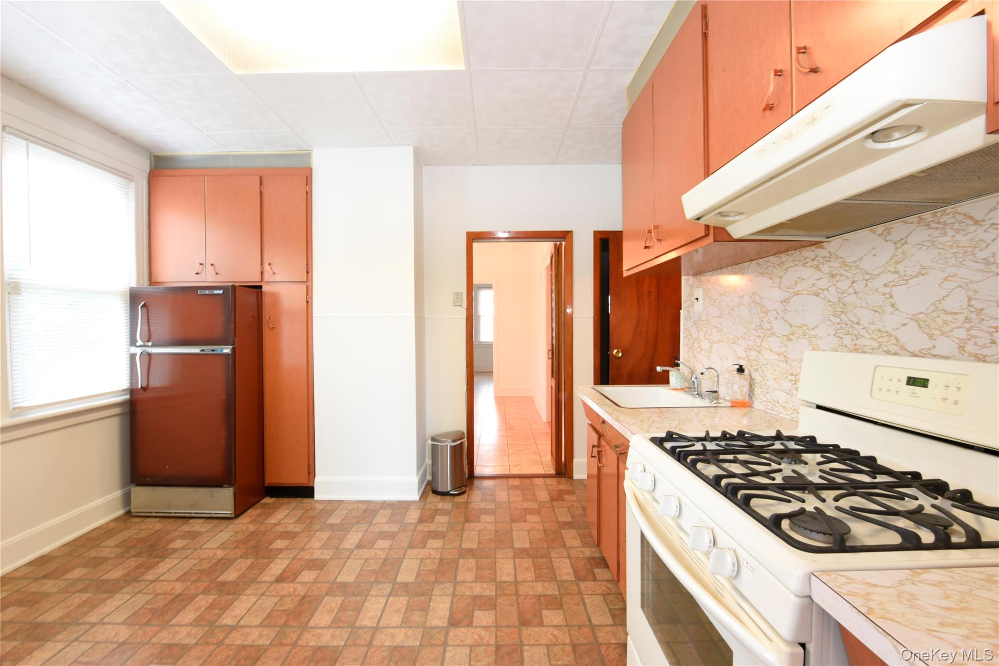 55-12 Van Cleef Street