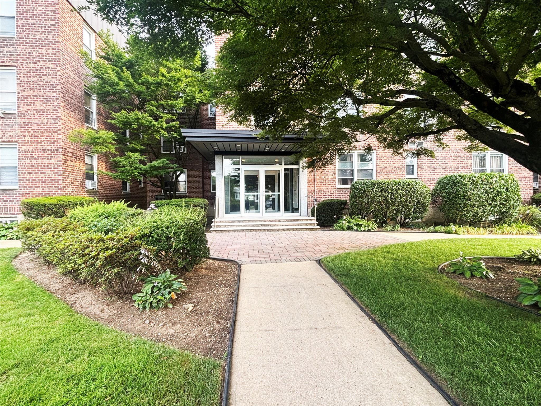 530 Dubois Avenue B3