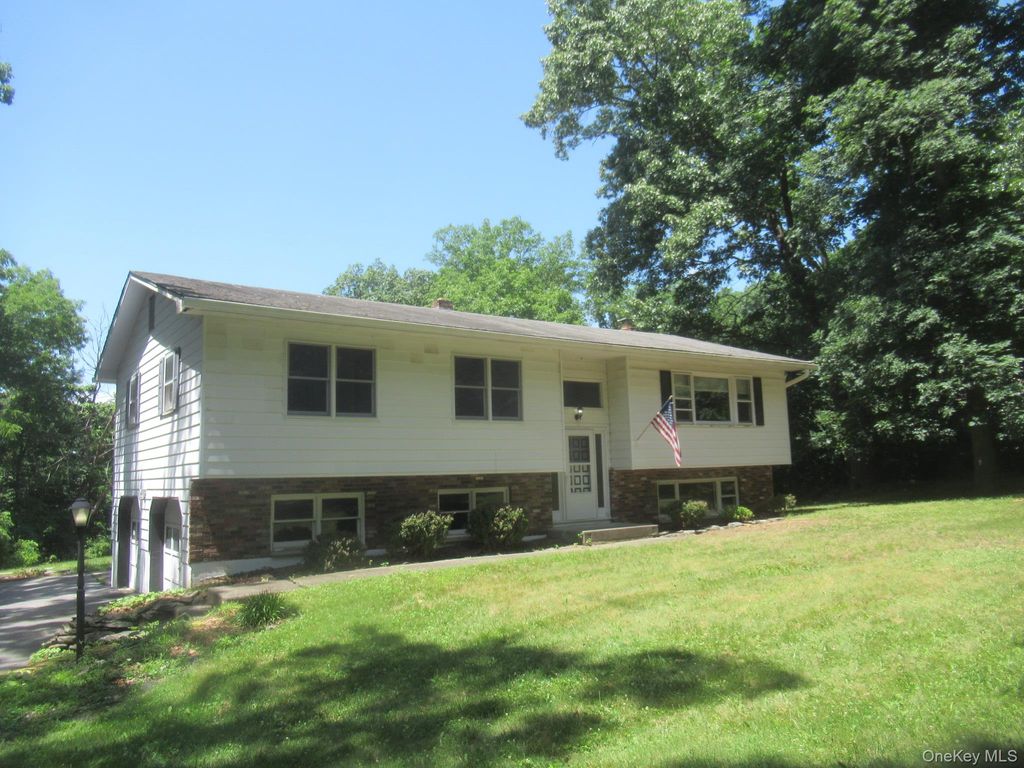 Photo of 17 Jack And Jill Road, Poughquag, NY 12570 (MLS # 1024734)
