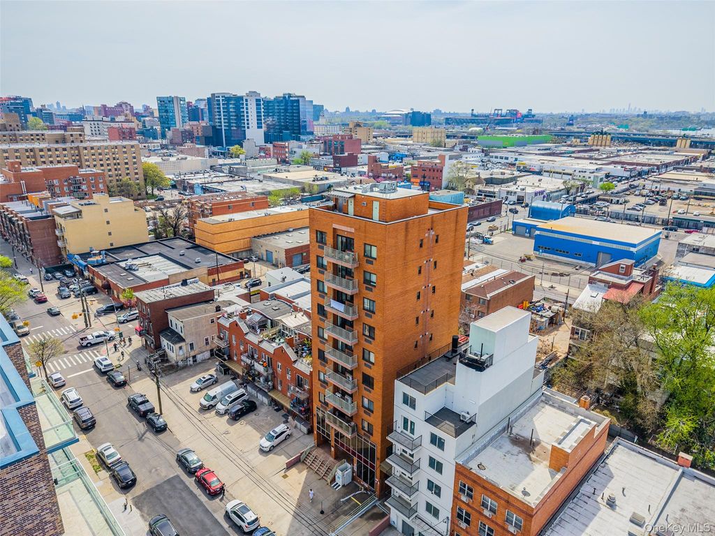 Photo of 3138 137th Street #7B, Flushing, NY 11354 (MLS # 987056)