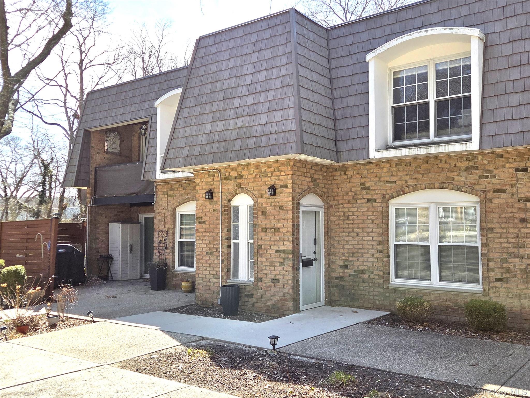 655 Middle Country 6A2