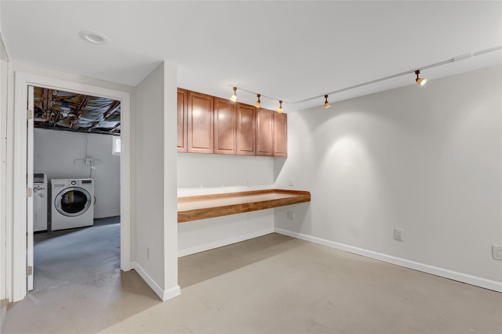 16 Tremont Street, Garden City, New York image 21