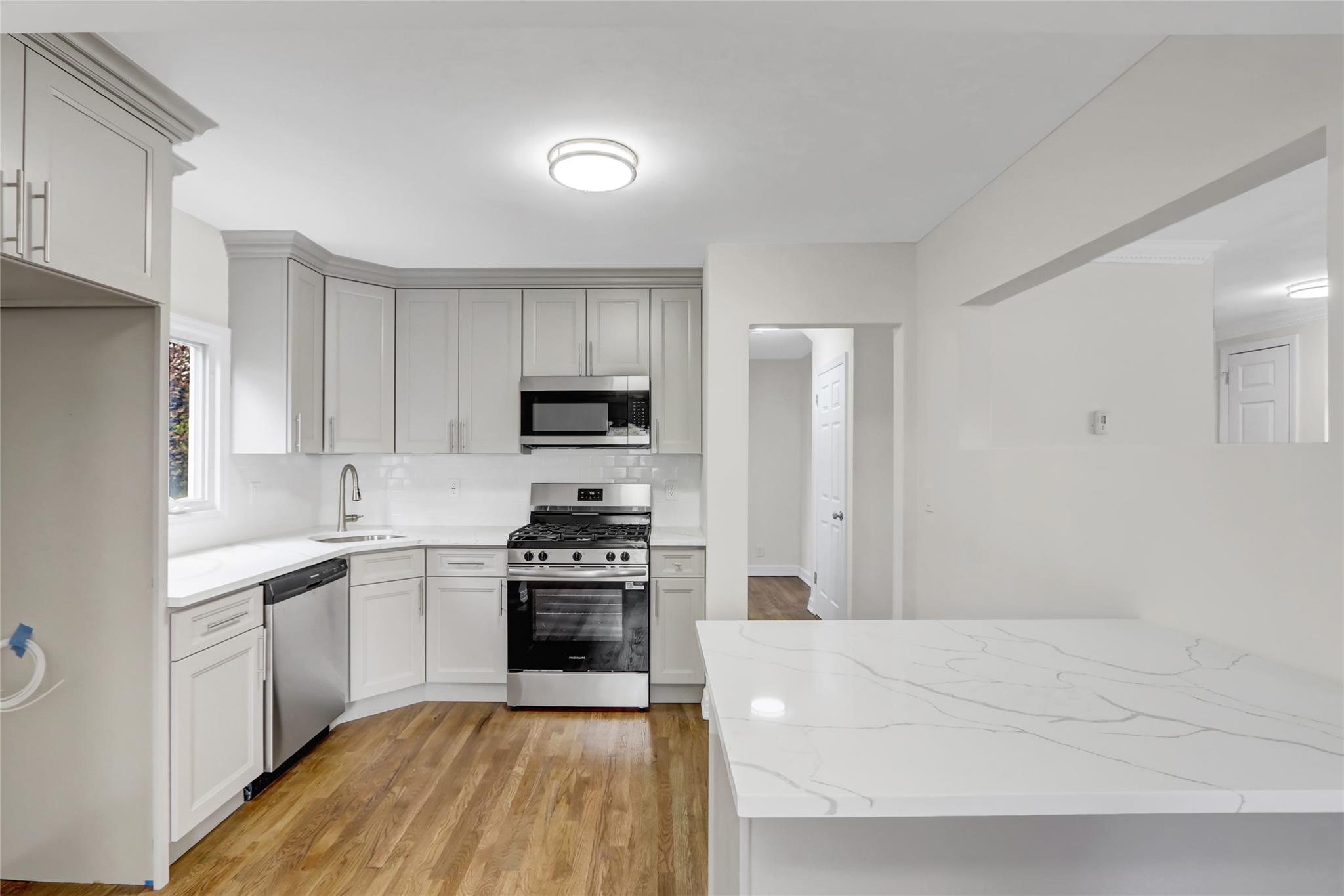 16 Tremont Street, Garden City, New York image 8
