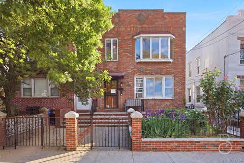 Photo of 21-08 Ditmars Boulevard, Astoria, NY 11105 (MLS # 1009856)