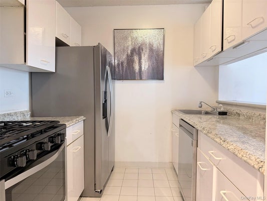 2 S END AVE APT 3W, NEW YORK, NY 10280 - Image 04b8fbf735ceb6a32e37ed4f5e404e64/277281923
