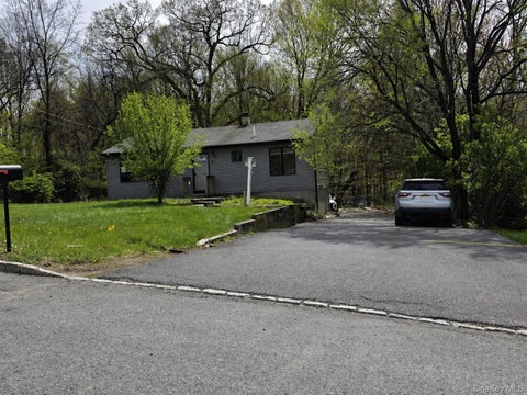 Homes For Sale - 8 San Marcos Drive<br/> Monroe, NY 10950
