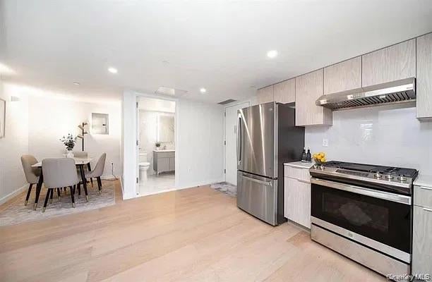 Photo of 136-80 41 Ave #7, Flushing, NY 11355 (MLS # 1066998)