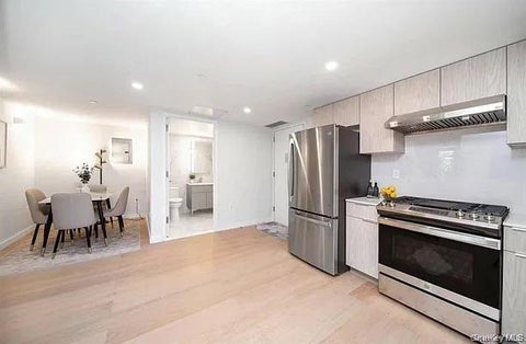 Photo of 136-80 41 Ave #7, Flushing, NY 11355 (MLS # 1066998)