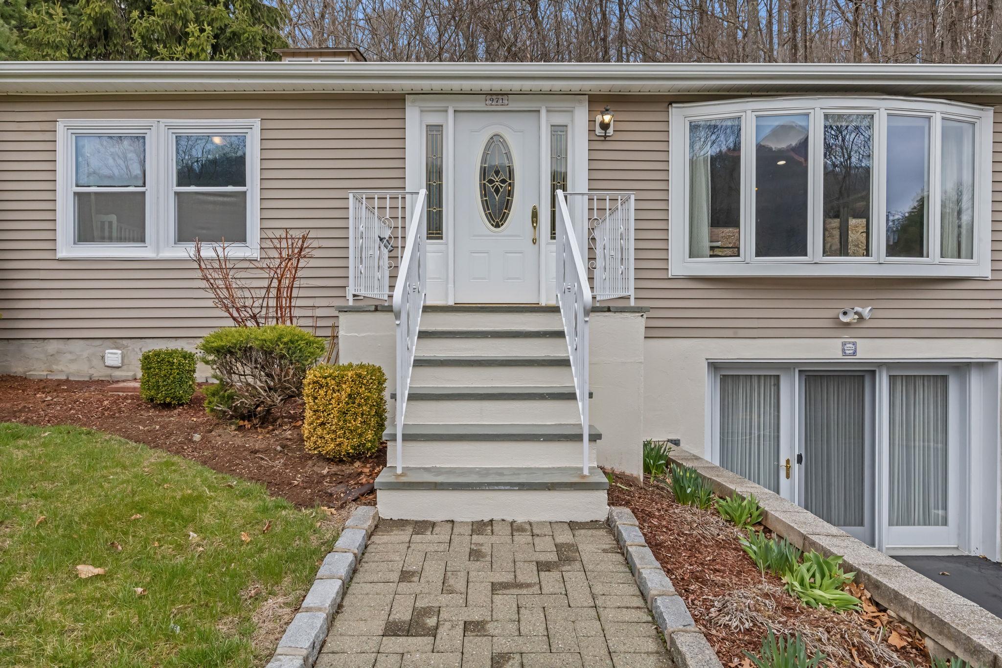 971 Peekskill Hollow Road, Putnam Valley, New York image 2