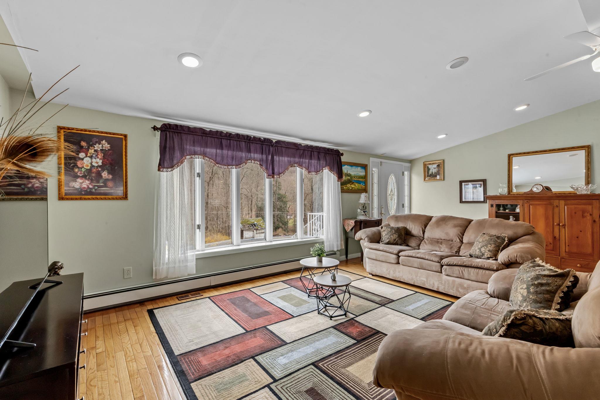 971 Peekskill Hollow Road, Putnam Valley, New York image 3