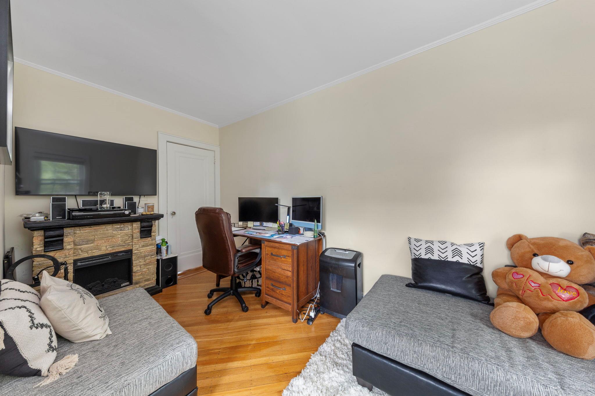 177 N Long Beach Avenue, Freeport, New York image 16