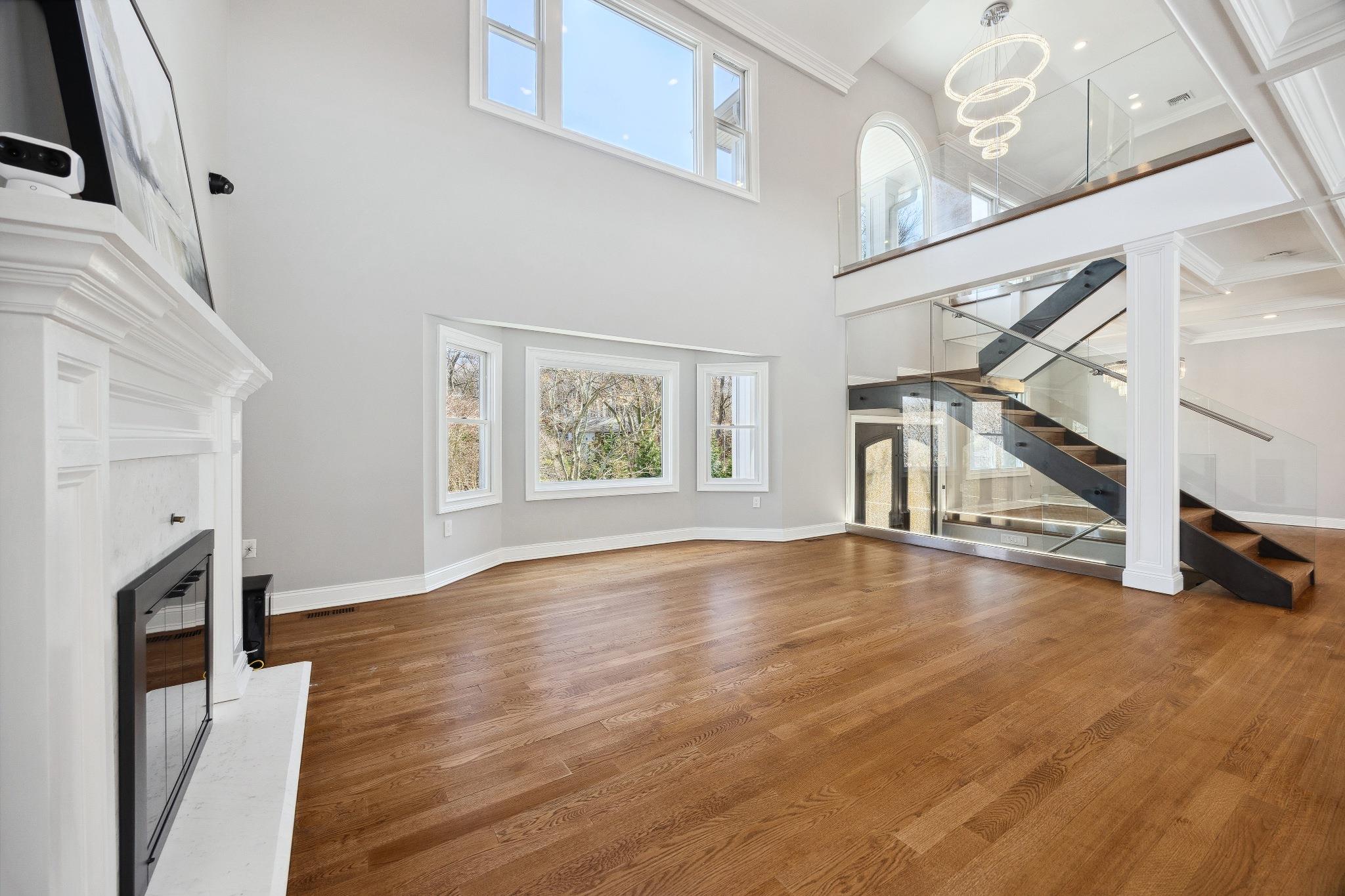 4 SE Lucille Lane, Dix Hills, New York image 12