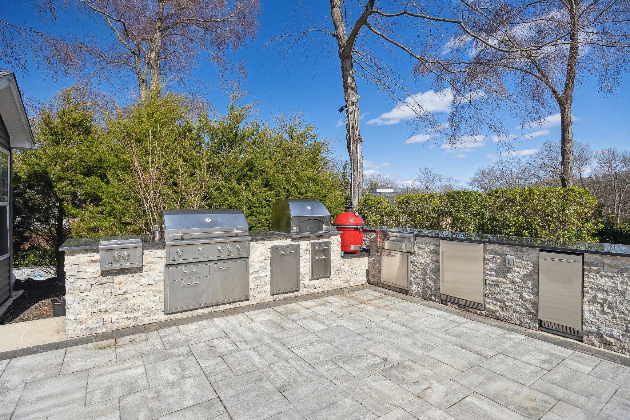 4 SE Lucille Lane, Dix Hills, New York image 42