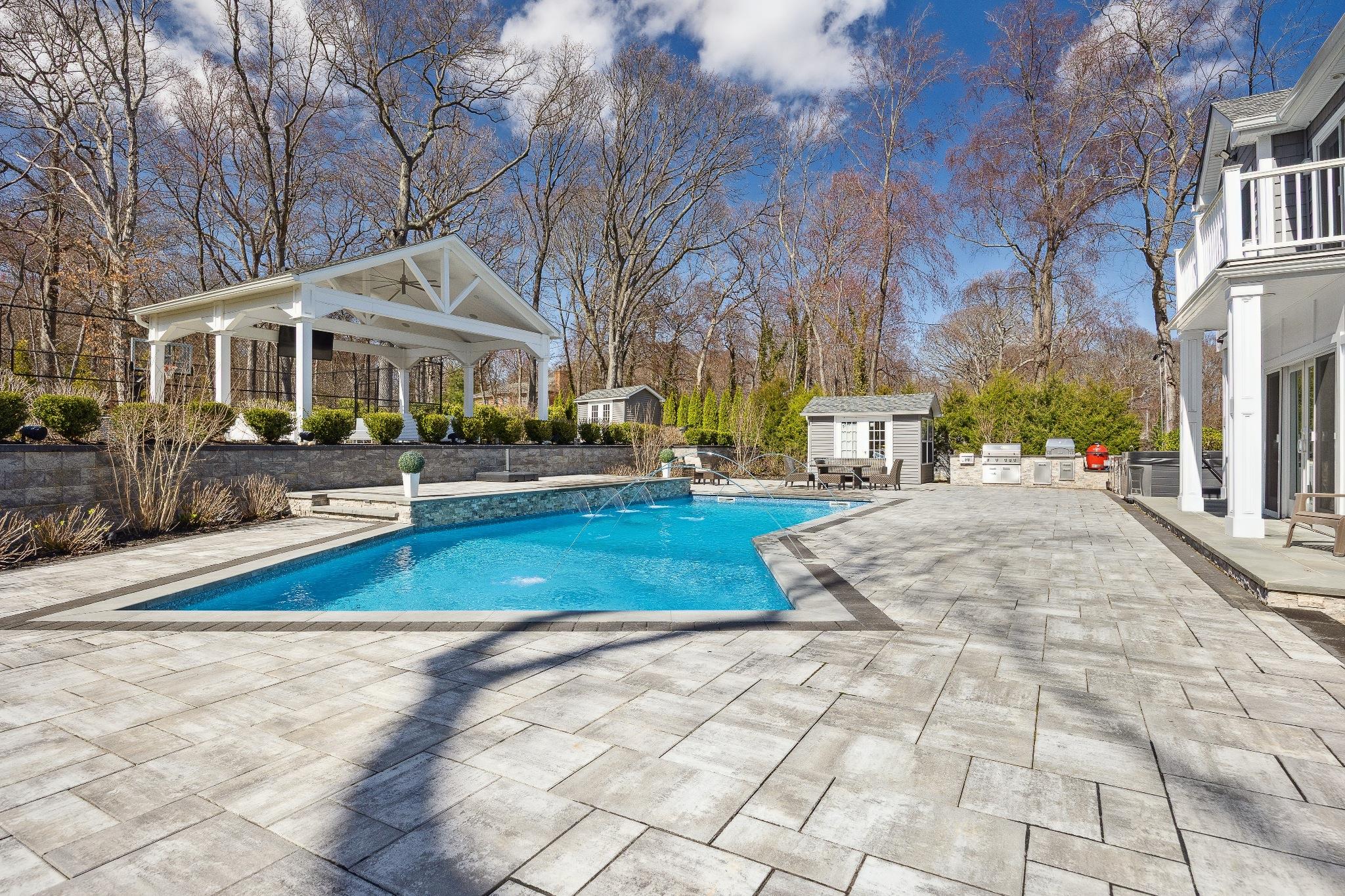 4 SE Lucille Lane, Dix Hills, New York image 36