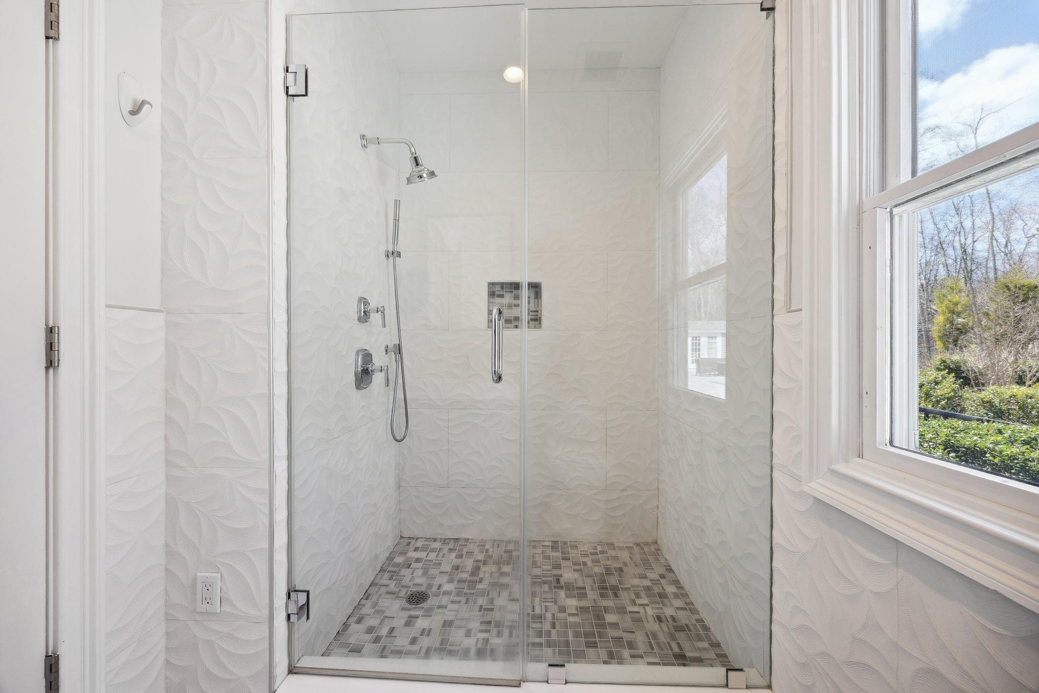 4 SE Lucille Lane, Dix Hills, New York image 30