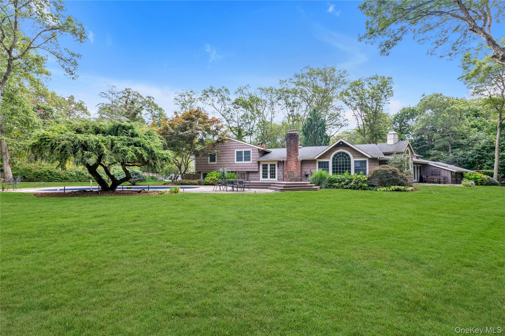 11 Quaker Ridge Drive