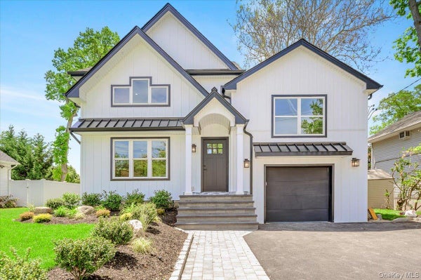 1064 BARBARA CT, NORTH BELLMORE, NY 11710 - Image 04e31c485f27fc3c8e4ec4f64bbdbca4/694253490