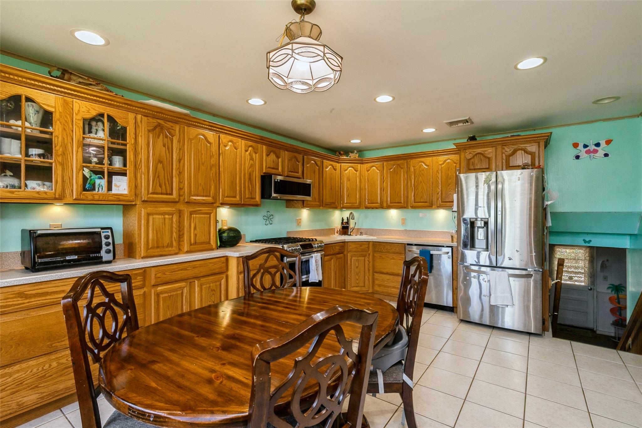 24 Larry Road, Selden, New York image 9