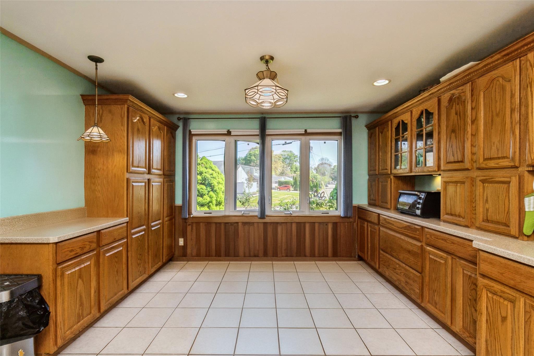 24 Larry Road, Selden, New York image 10