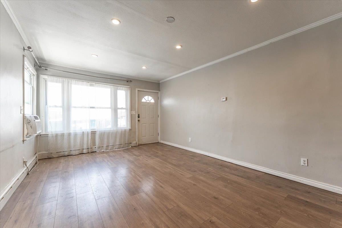 209 Seagirt Avenue, Far Rockaway, New York image 3