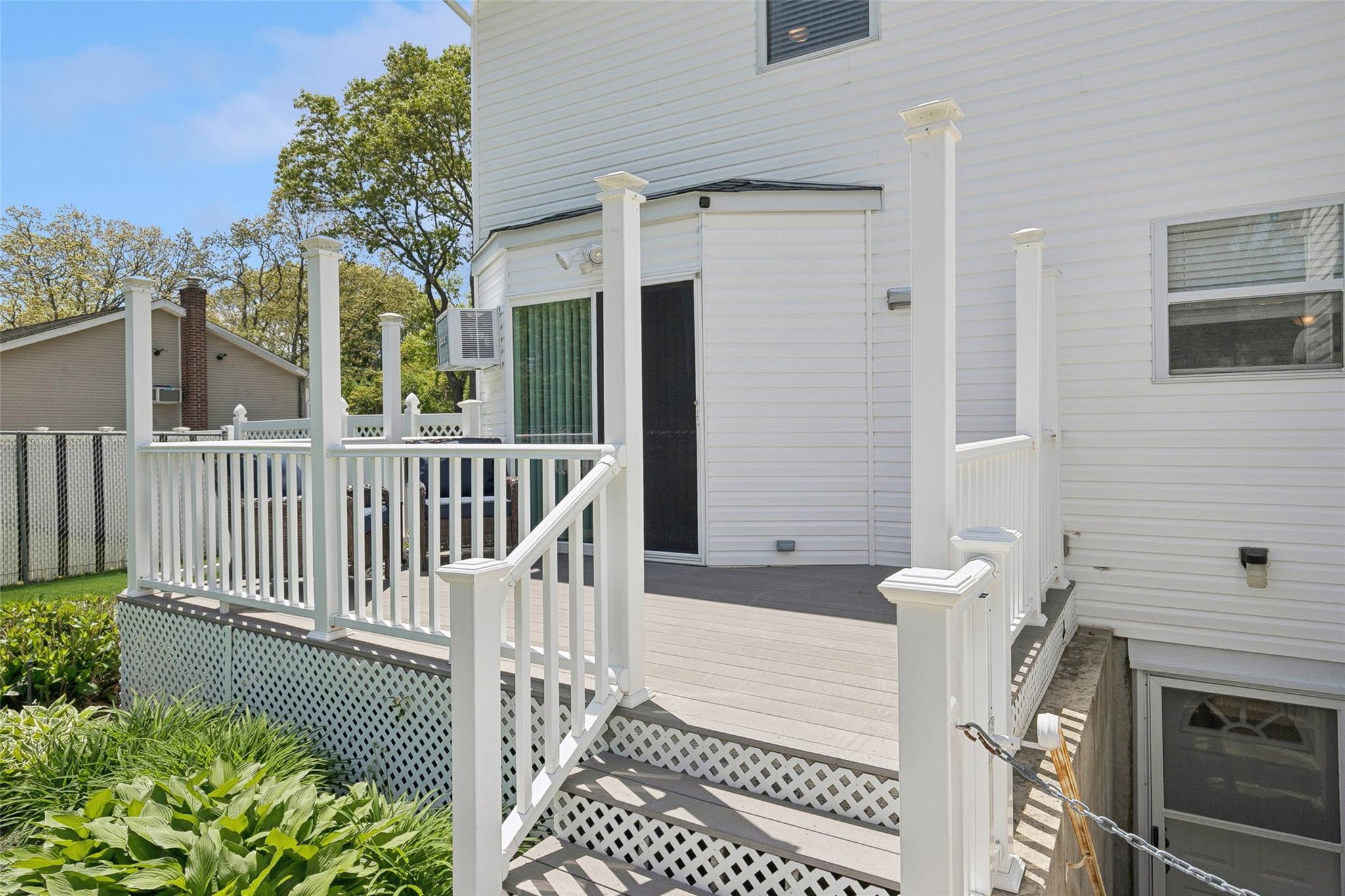283 Terry Road, Sayville, New York image 35