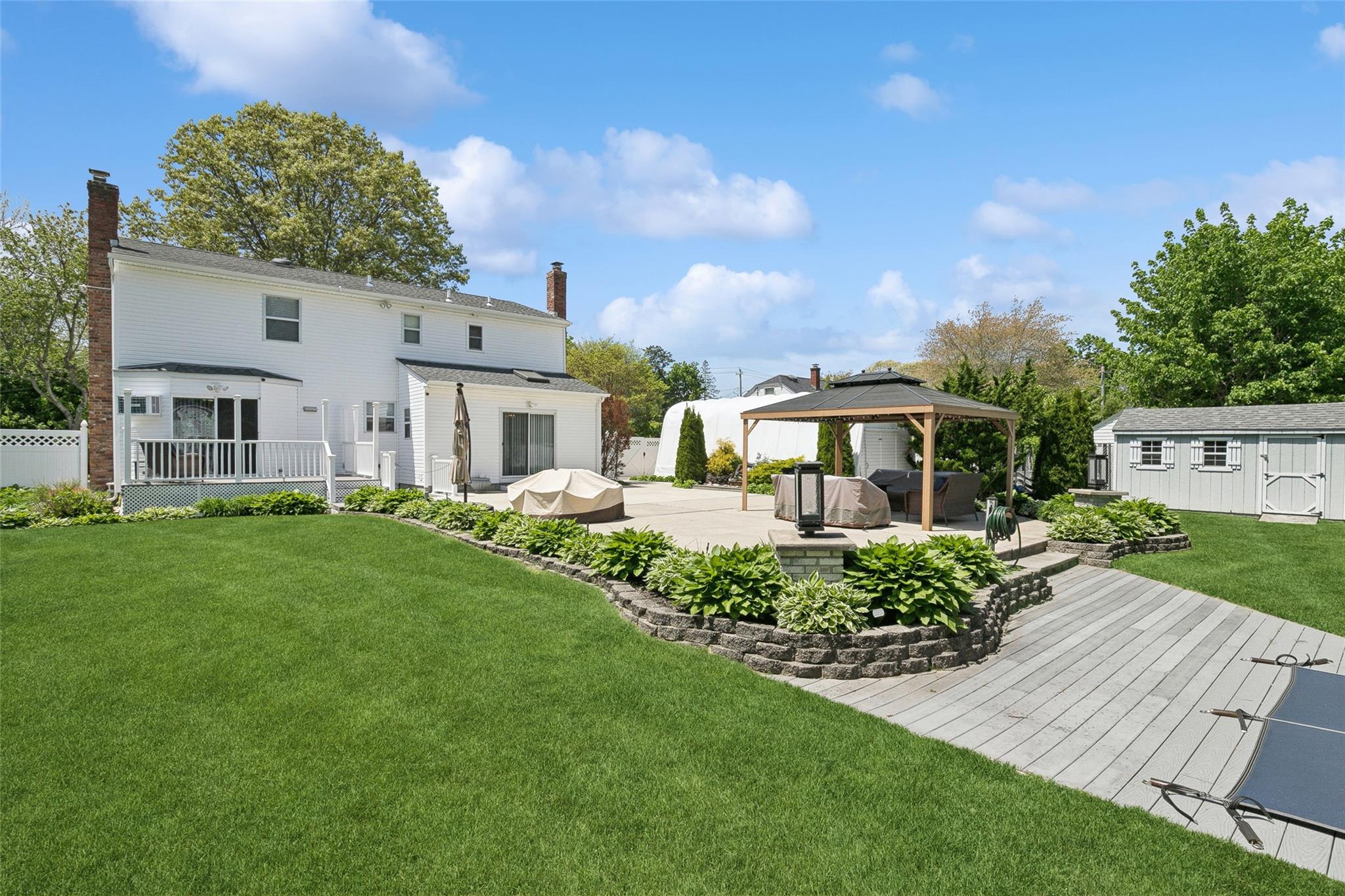 283 Terry Road, Sayville, New York image 46