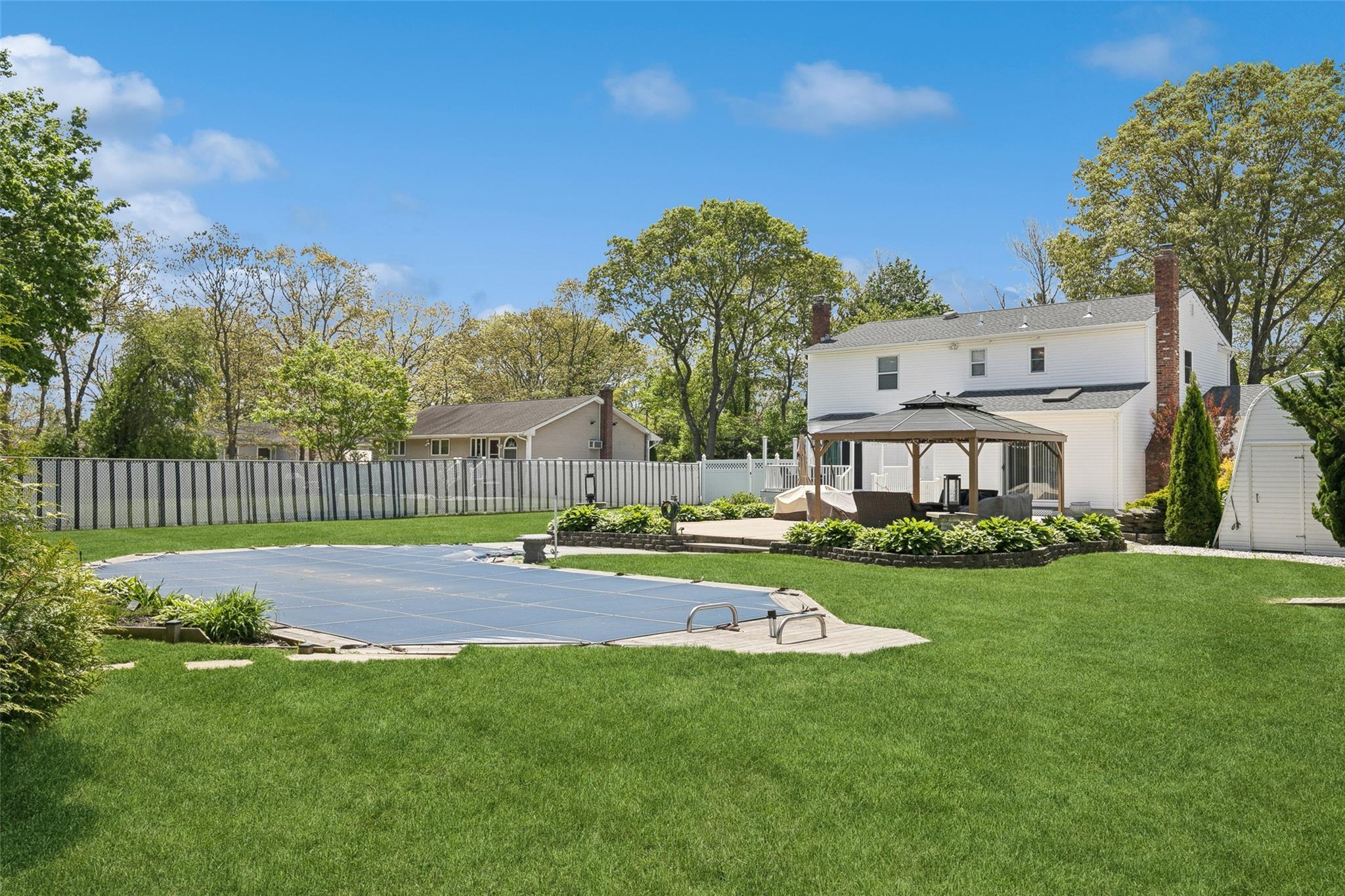 283 Terry Road, Sayville, New York image 39
