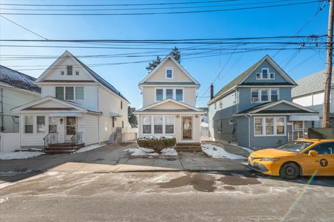 9320 212th Place, Queens Village, NY 11428 - MLS#: 817201