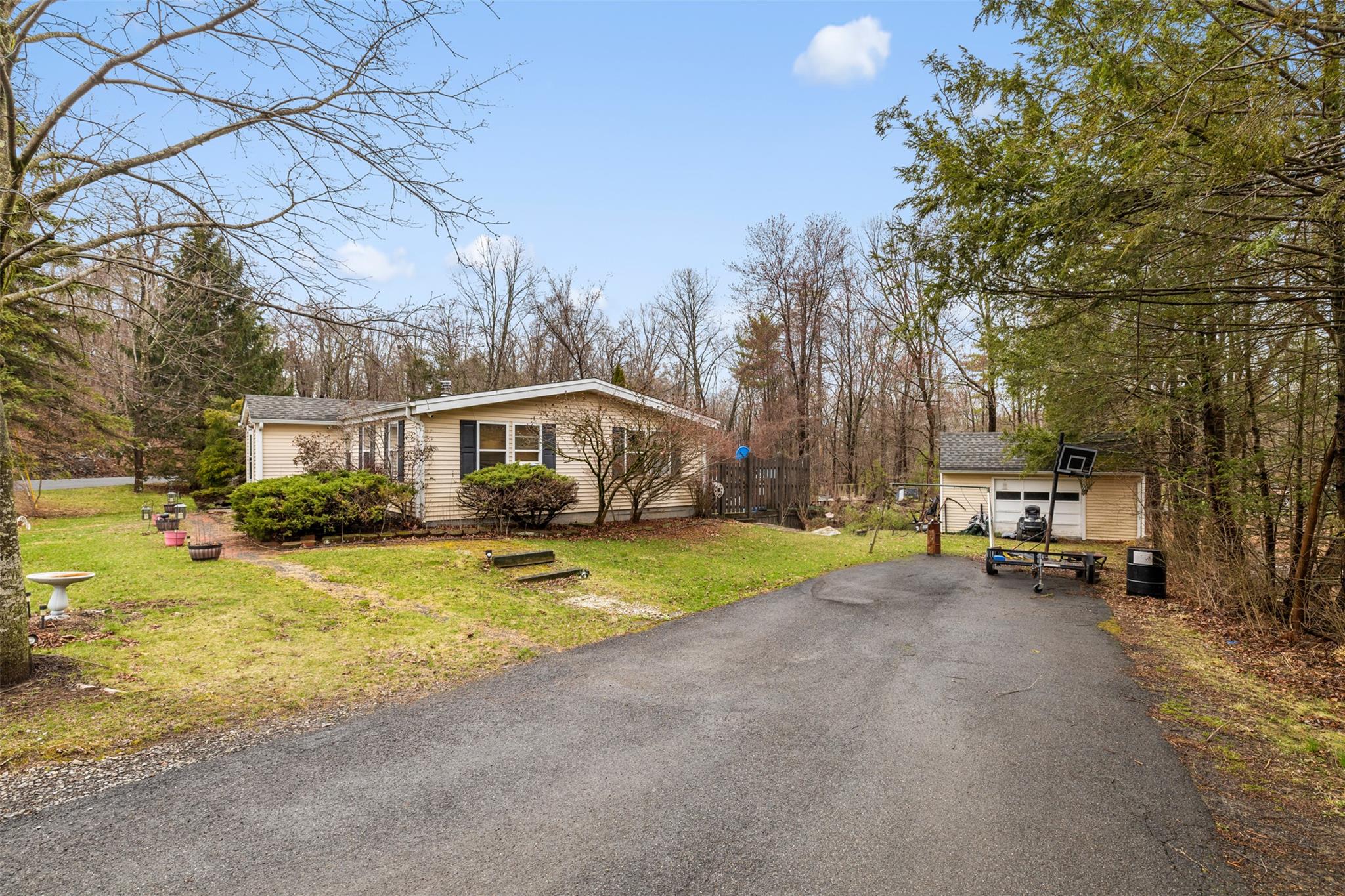 252 Ruby Road, Kingston, New York image 4