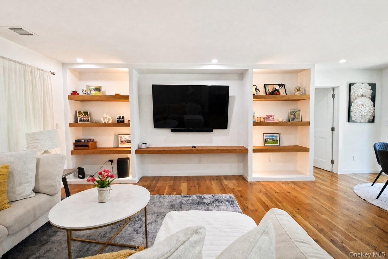 35 Moriches Avenue