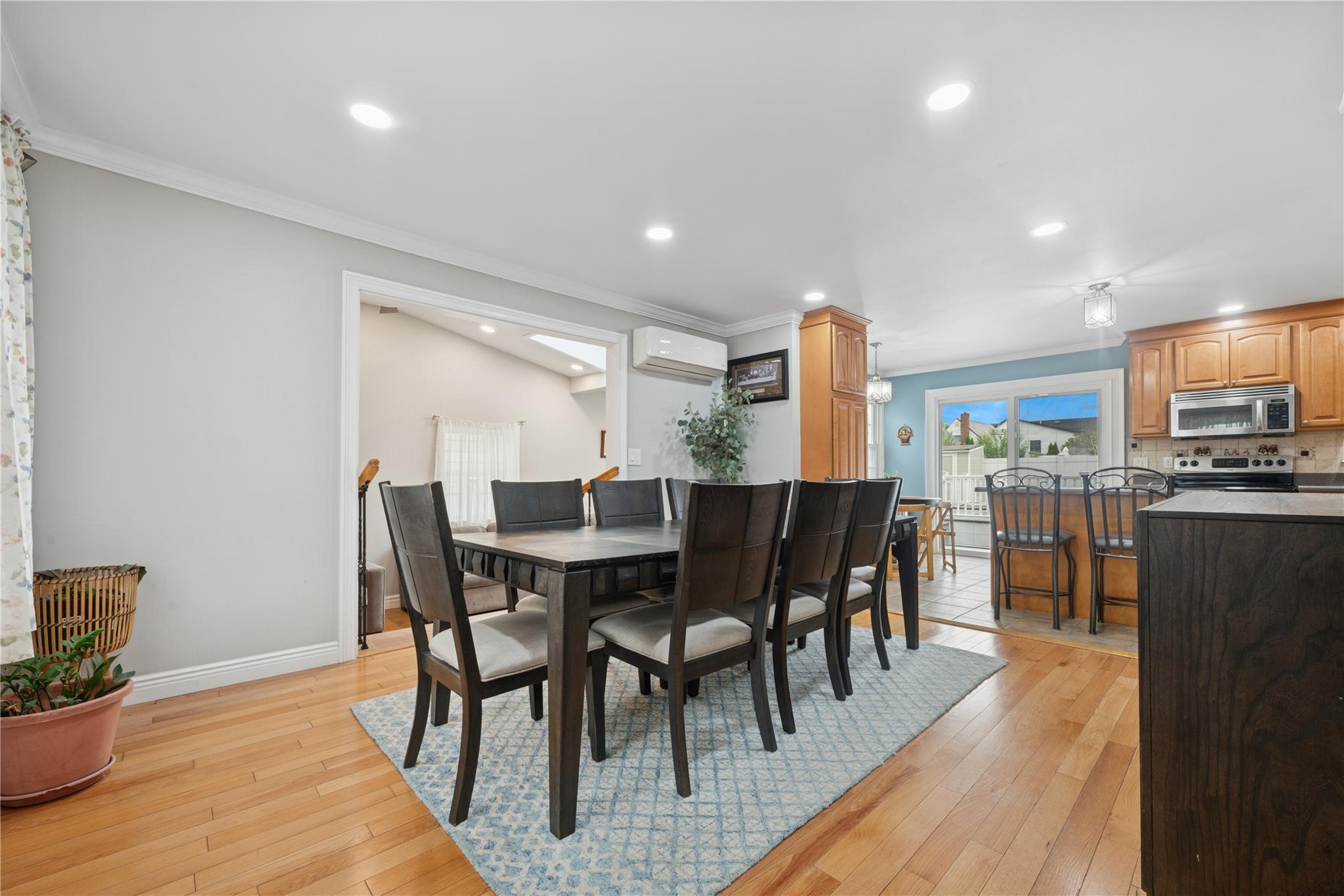 203 Division Avenue Ave, Hicksville, New York image 6