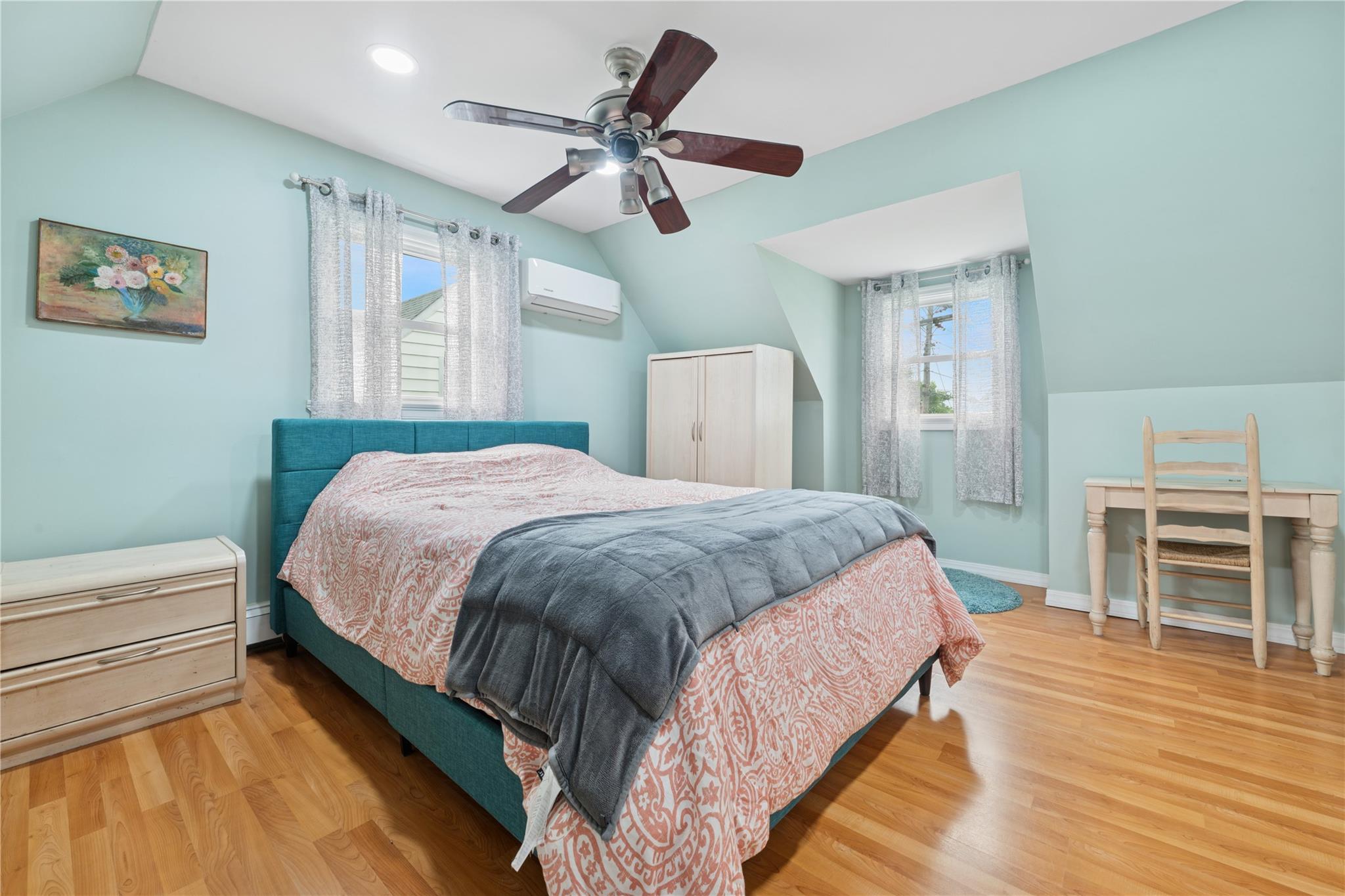 203 Division Avenue Ave, Hicksville, New York image 19