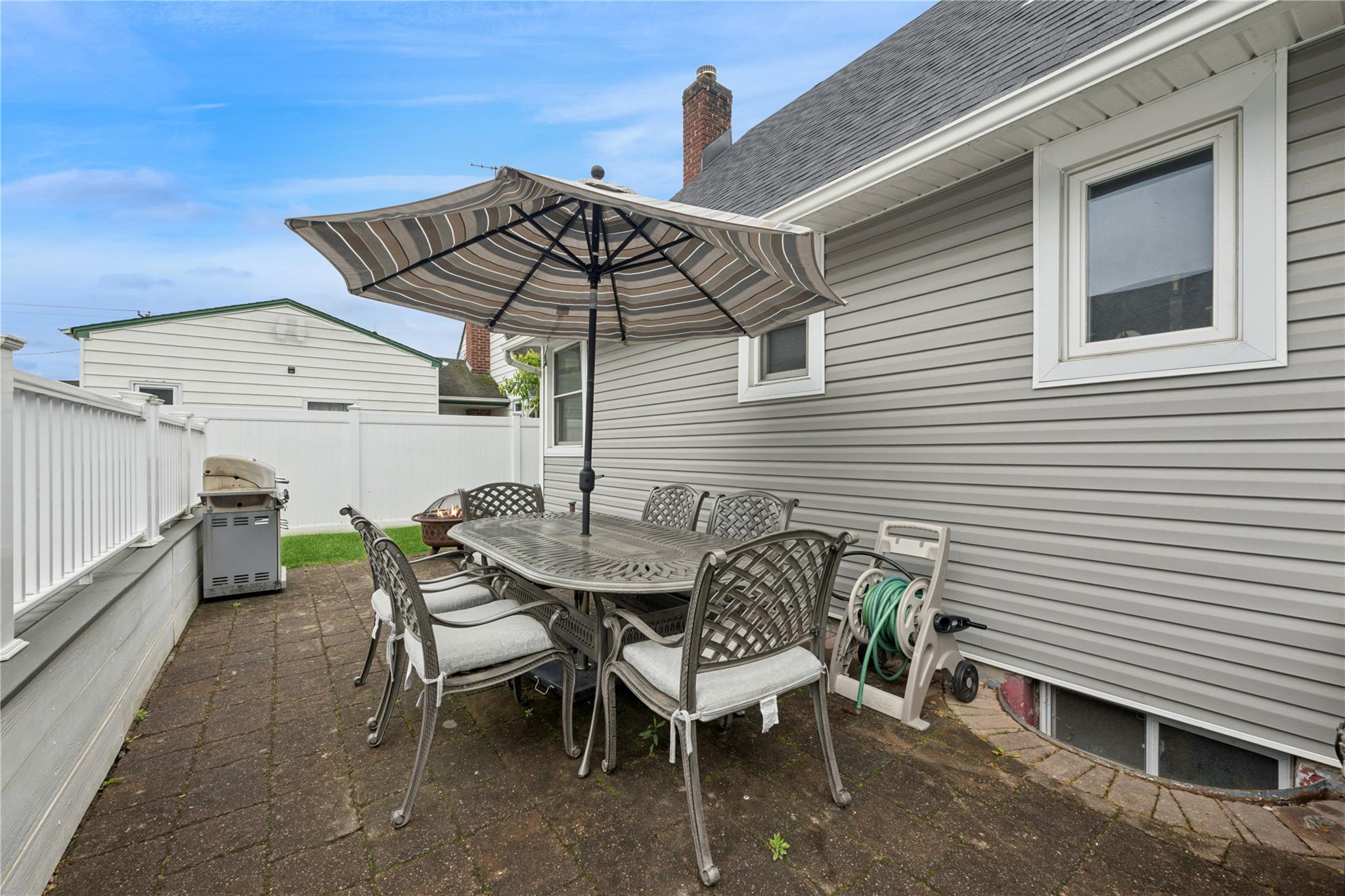 203 Division Avenue Ave, Hicksville, New York image 34