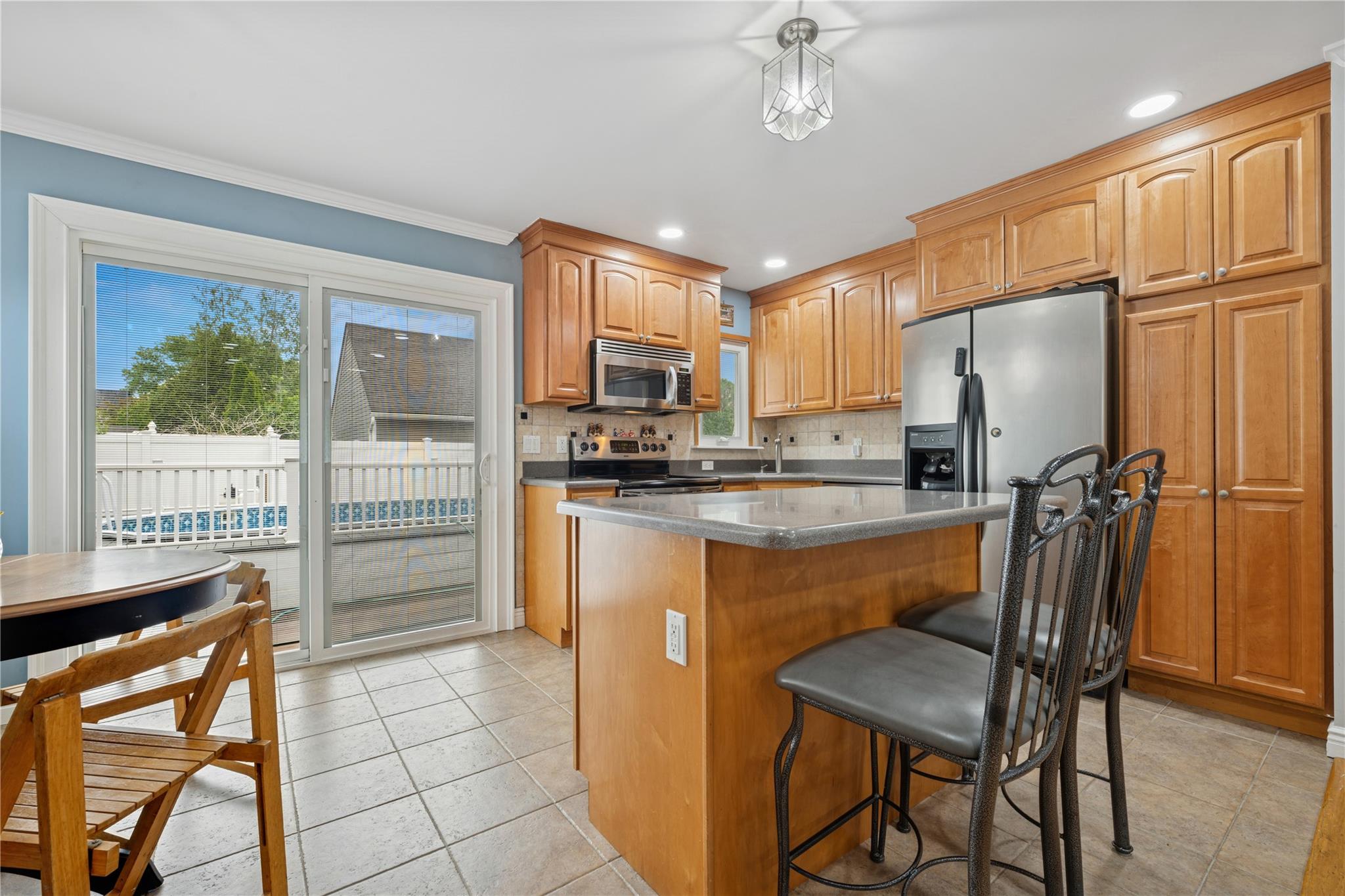 203 Division Avenue Ave, Hicksville, New York image 9