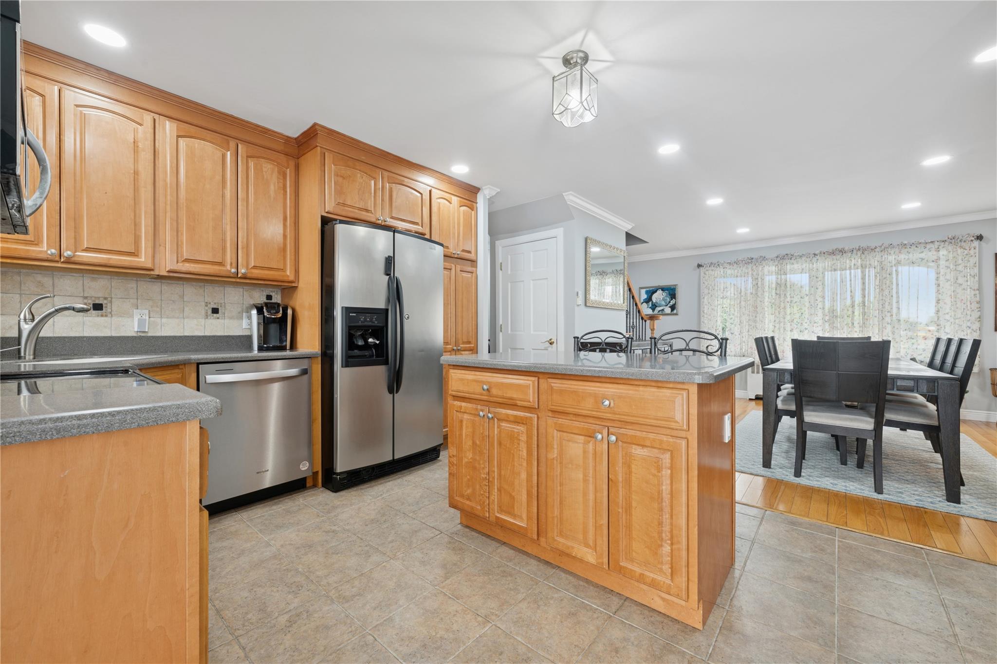 203 Division Avenue Ave, Hicksville, New York image 10