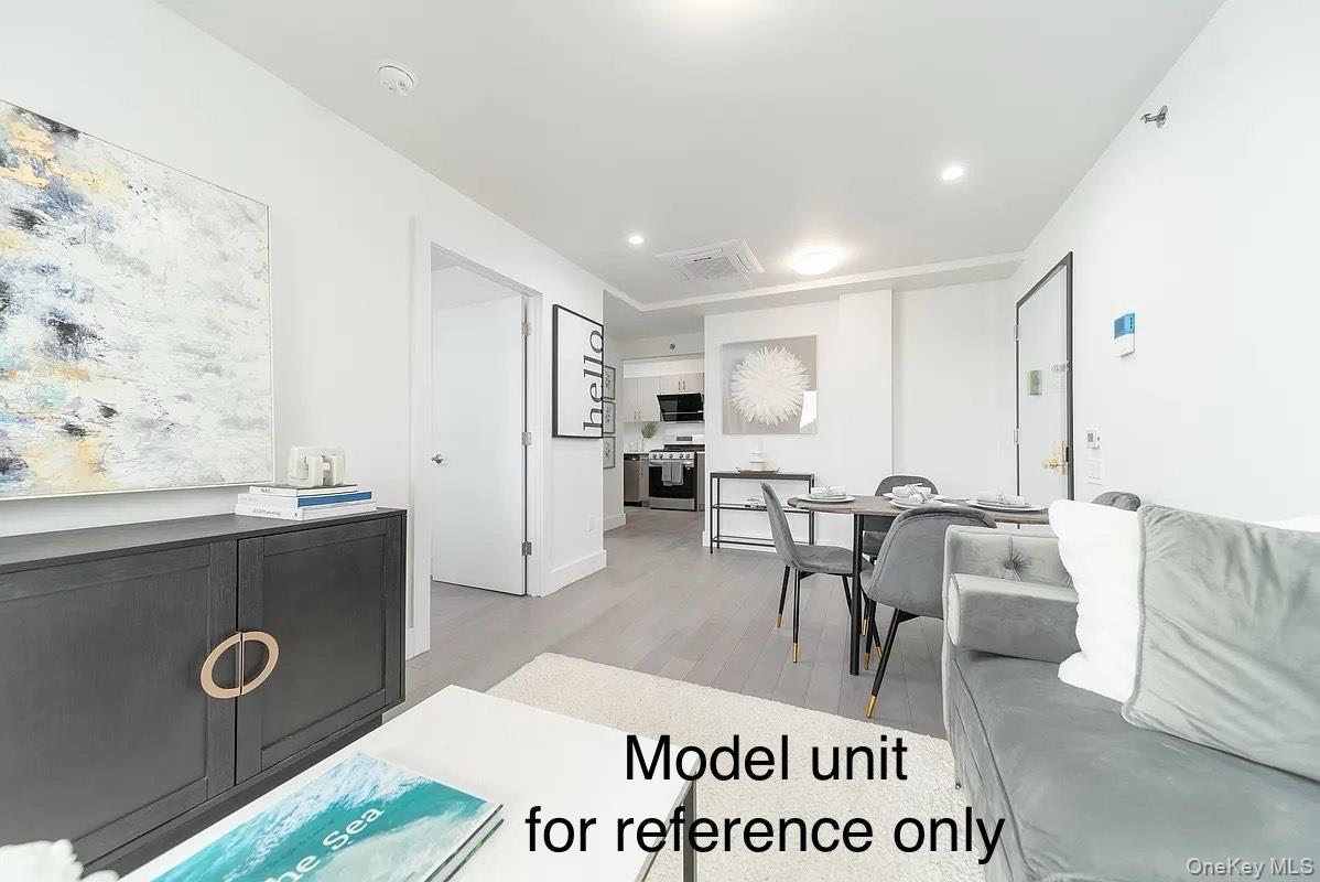 13119 Fowler Avenue 4A