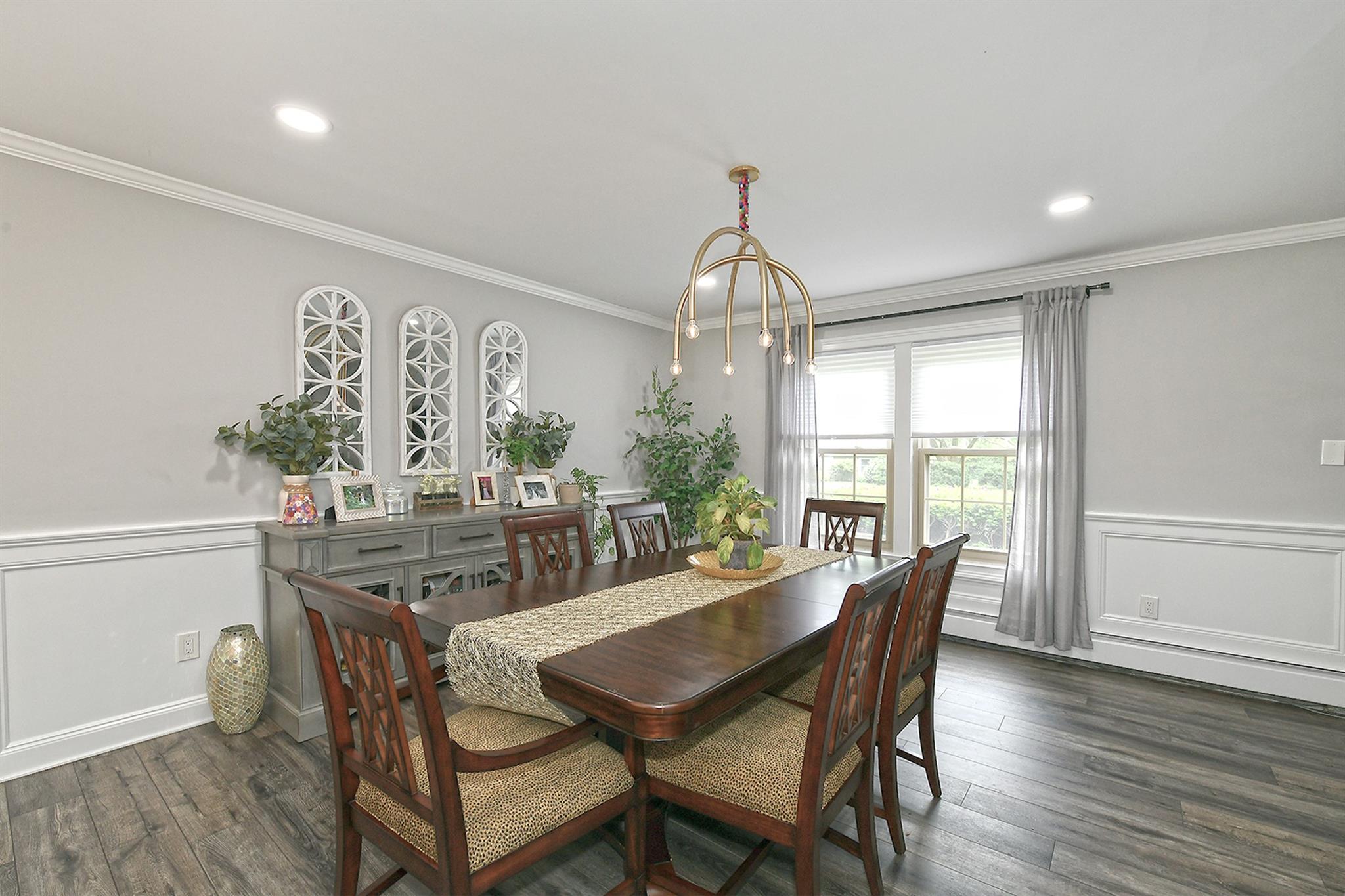 112 Stonehurst Lane, Dix Hills, New York image 8