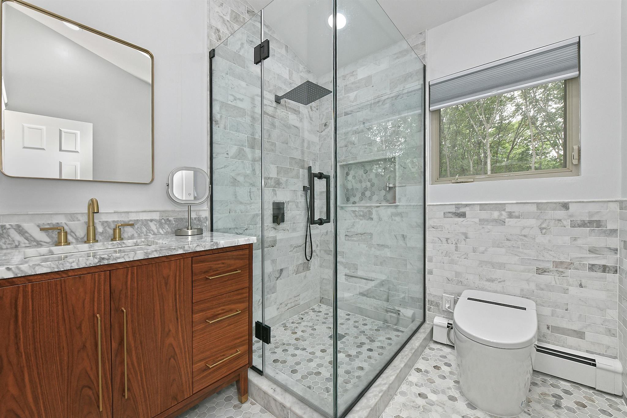 112 Stonehurst Lane, Dix Hills, New York image 16