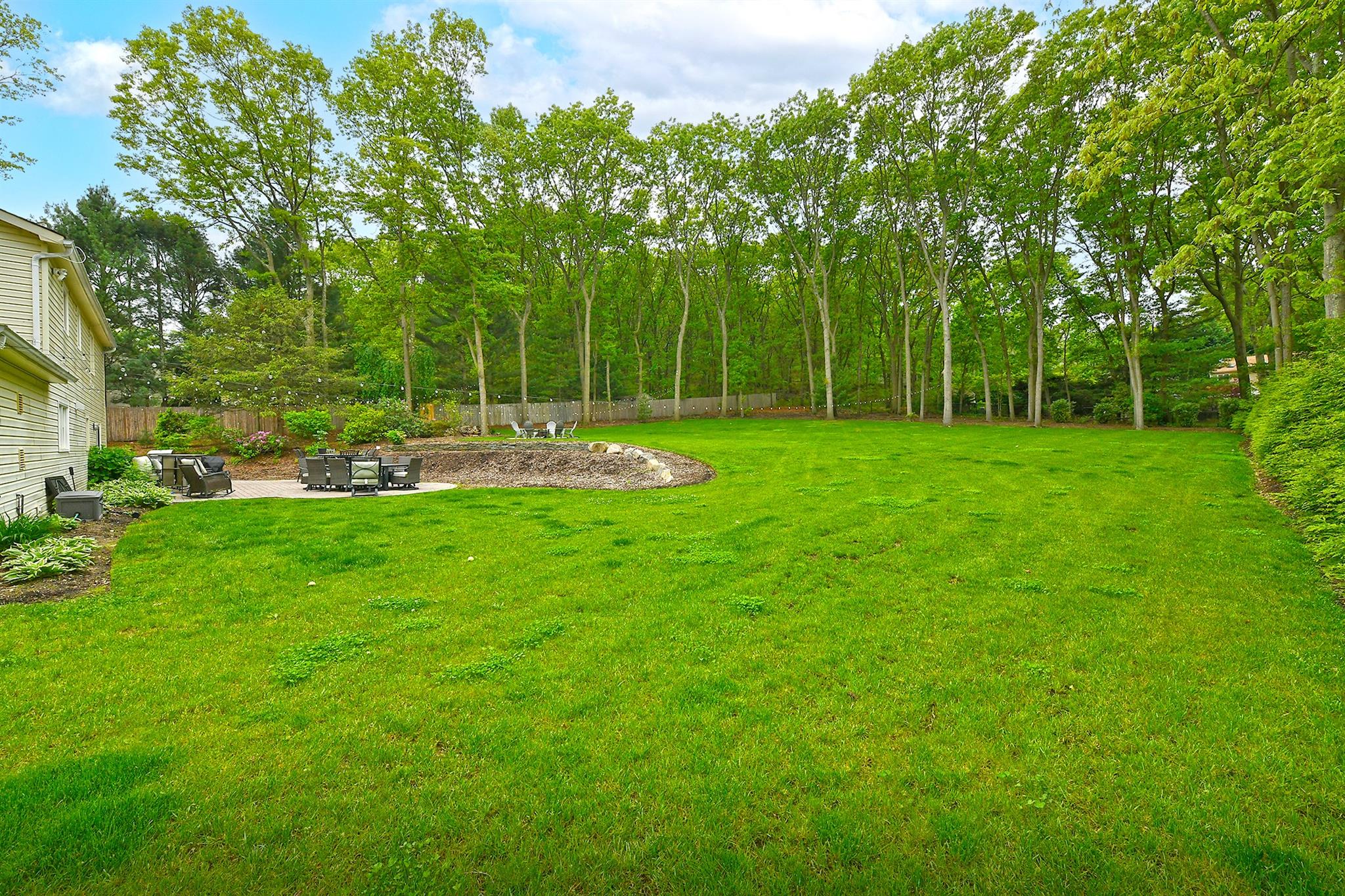 112 Stonehurst Lane, Dix Hills, New York image 19