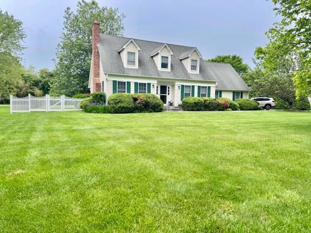 73 Gregory Way, Calverton, New York image 2